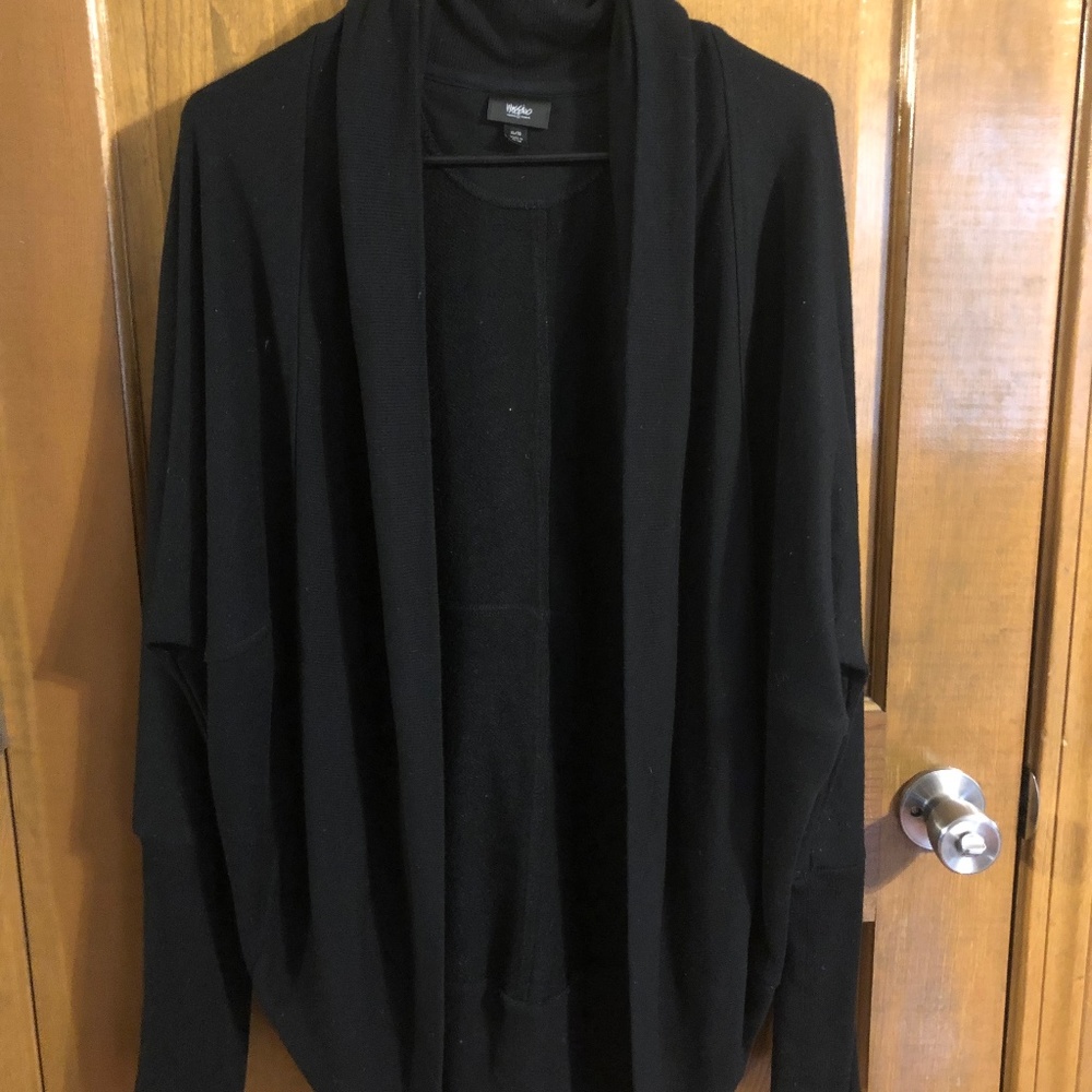 ONLY 7 DAYS UNTIL I DONATE-MAKE OFFER! Cardigan